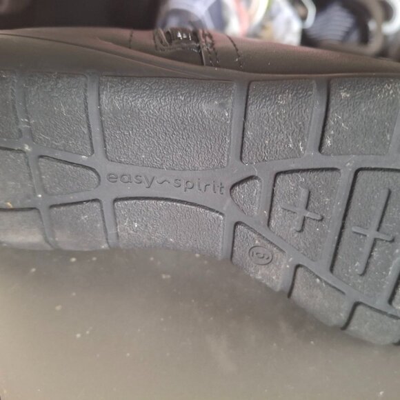 Easy Spirit Women's Alice Black Ankle Boots - Chelsea Pull-On Booties Size 6M - Picture 3 of 5